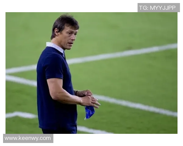 阿根廷足球天才阿尔梅达：未来球场之星的崛起与挑战